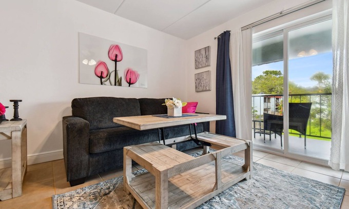 University Condominio | 10 minutes to Busch Gardens and USF - perfect for families and couples!