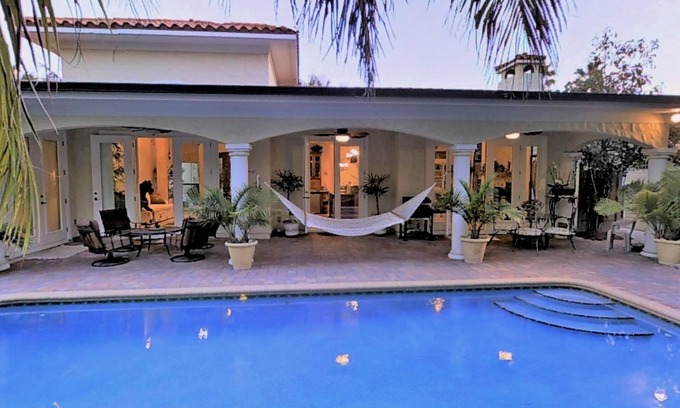 Indian River Shores Casa | ¡Mágico frente al mar de lujo en Home Paradise a pasos de playa privada, piscina climatizada!