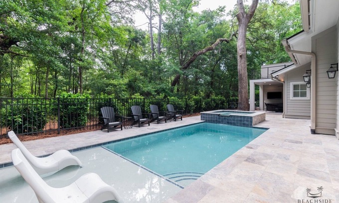 Lawton Woods Casa | 10 Pender Lane-Sea Pines Home