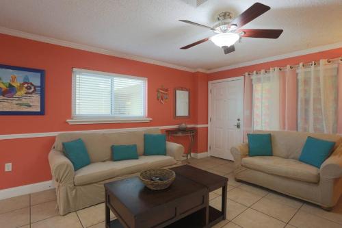 Madeira Beach Casa | 100 - Las Brisas