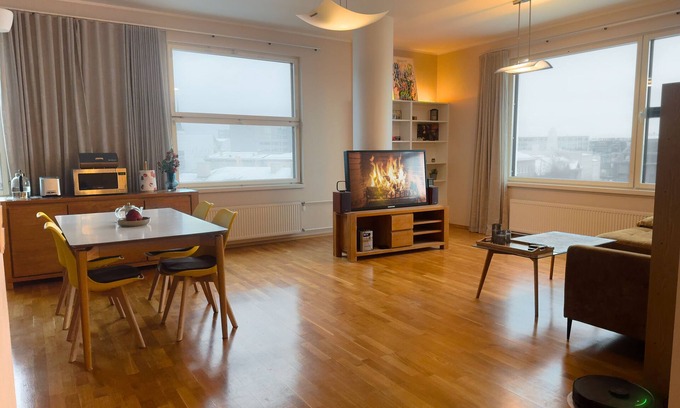 Maakri Apartamento | 100 m², 4-room central smart apt