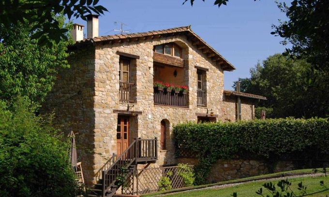 Sales de Llierca Apartamento | 100 m² Apartamento ∙ 3 habitaciones ∙ 8 huéspedes