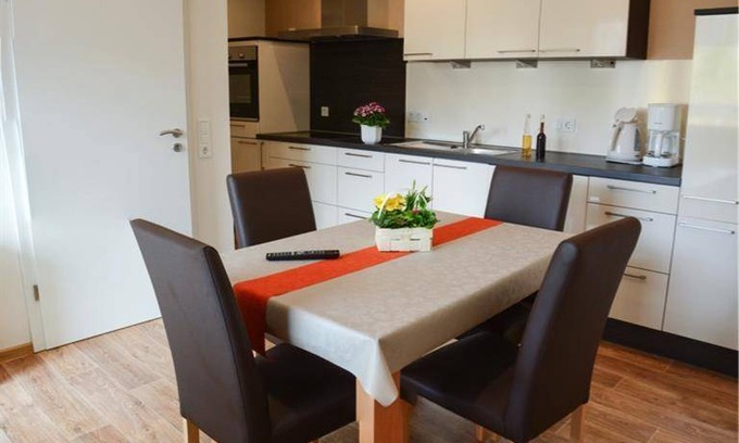 Maring-Noviand Apartamento | 100 m² Apartamento ∙ 2 habitaciones ∙ 4 personas
