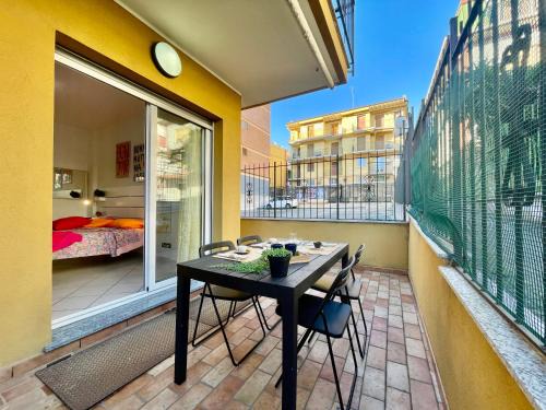 Ceriale Apartamento | 100 meters from the Sea, Free Parking, WiFi