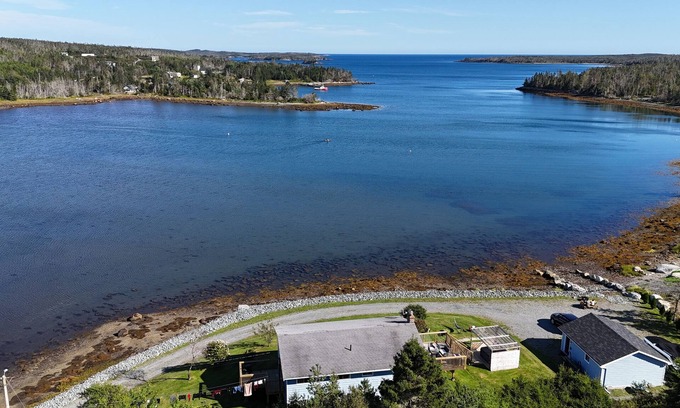 Tangier Casa | 100 Wild Islands Oceanfront Home with hot tub and Kayaks