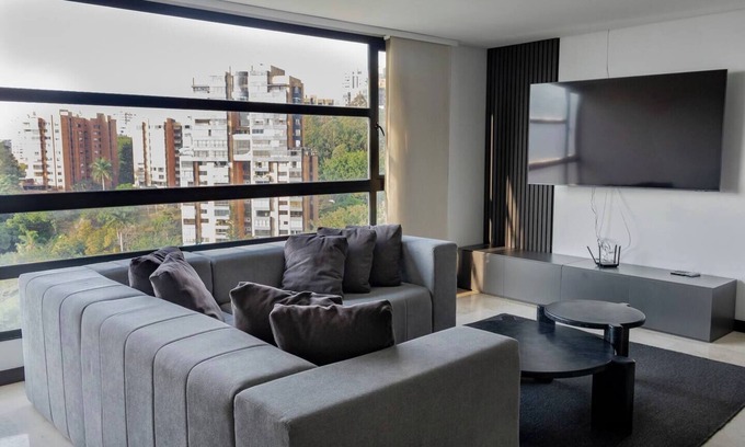 El Castillo Apartamento | 1002 - Beautiful Apartment In El Poblado Medellin