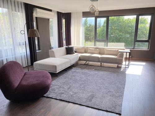 Gaziosmanpasa Apartamento | 1007 Central 3 plus 1 Wide Close to Consulates