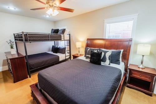 East Hill Casa | 1009 Eastside Vibe - BIG & Central