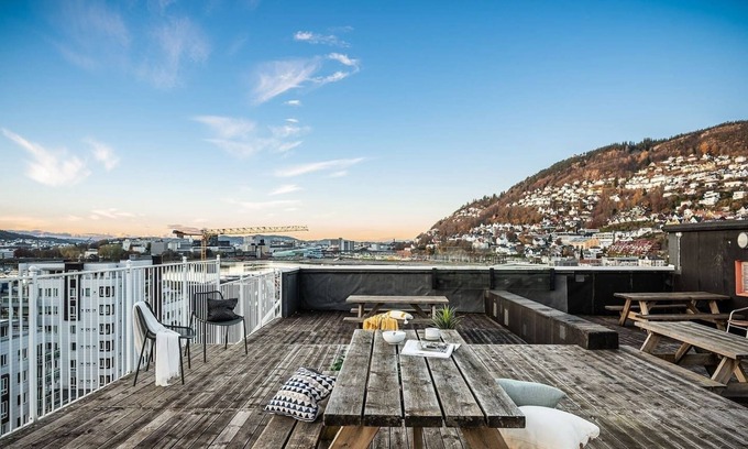 Bergenhus Condominio | 100m to NEW Swimming Area | Rooftop Terrace | Loft