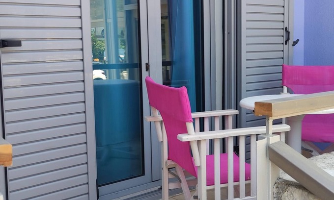 Kamena Vourla Casa | 101 | Okeania Double Room Ground Floor