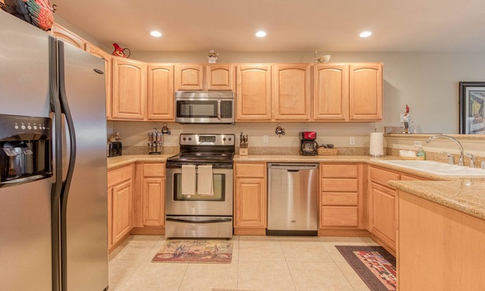 Westport Condominio | 1023 - Happiness comes in waves