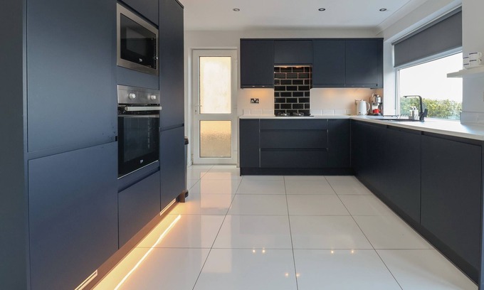 Prestatyn Cabaña | 107 GRONANT ROAD, family friendly, with a garden in Prestatyn