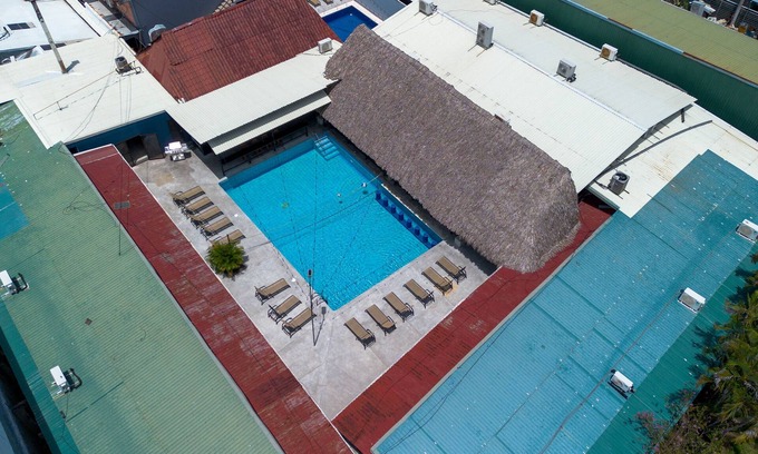 Jacó Complejo | 10BR Private Party Complex ★ PRIME Location!⬅ NIGHTCLUB and BISTRO on Site!