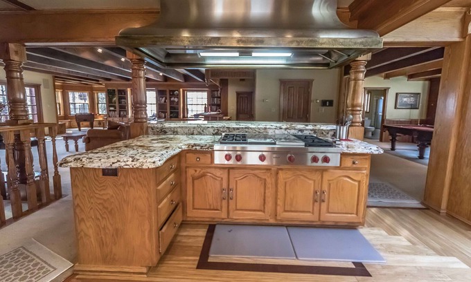 Lincoln Park Casa | 10,000 Sq. Pie. Luxury Tahoe Mansion 8 habitaciones