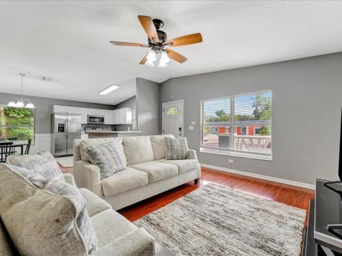 Old Seminole Heights Casa | 10min to Downtown 3BD 2 FullBath