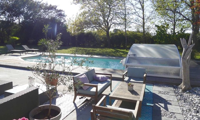 Angresse Casa | 10mn from HOSSEGOR Villa Casa Calabasas with swimming pool and jacuzzi sleeps 9