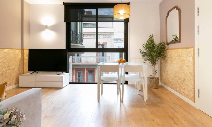 Gracia Apartamento | 11 Luminoso y acogedor Apto. con balcón en Gracia