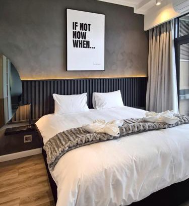 Menlyn Apartamento | 11 Floors in the Sky - Luxurious 1 Bedroom