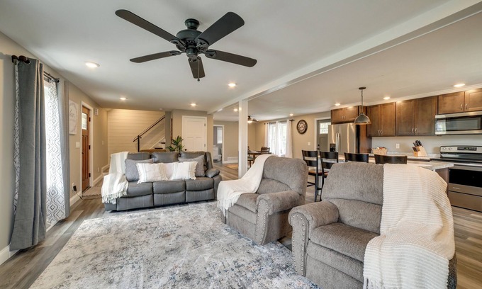 Racine Casa | 11 Mi to McConnells Mill: Home Near Ellwood City