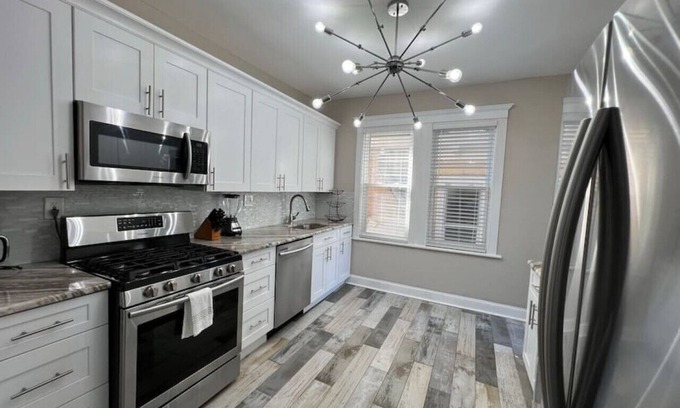 Ventnor City Casa | 11 N Weymouth Ave - A · Dazzaling Bungalow within 2 Blocks of the Beach!