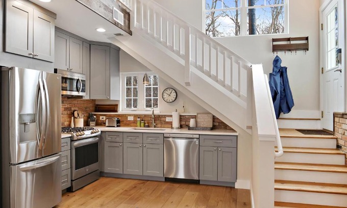 Castle Rock Casa | 110 Lewis St