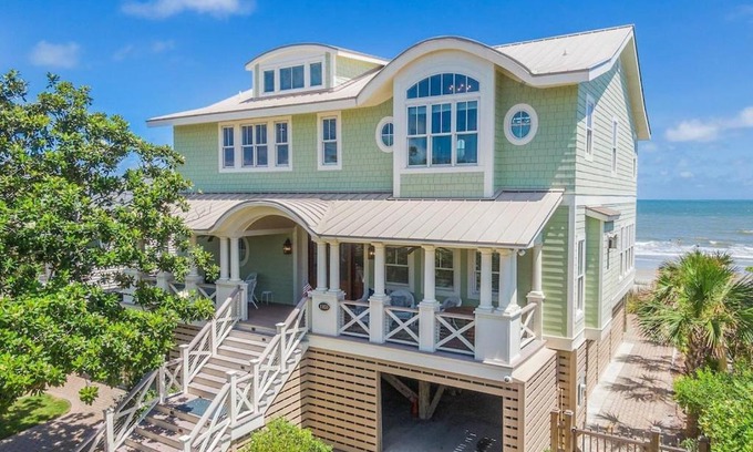 Folly Beach Casa | 1103 E Arctic - Salty Lady - Beautiful Custom Oceanfront Home - Hot tub
