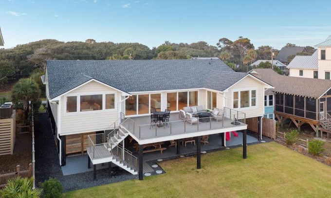Folly Beach Casa | 1105 E Arctic White Sands Stunning Oceanfront House