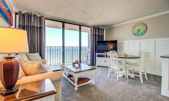 Wilmington Beach Condominio | 1107 Surf's Up by Atlantic Towers