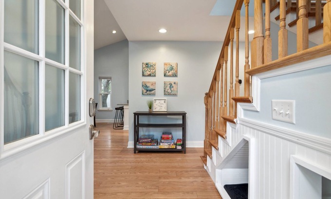 Northeast Virginia Beach Condominio | 111 Oasis Virginia Beach Pet Friendly