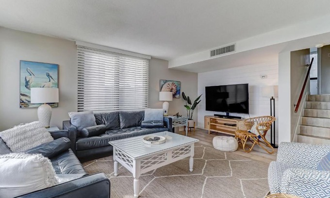 Fernandina Beach Casa | 1132 Beach Walker