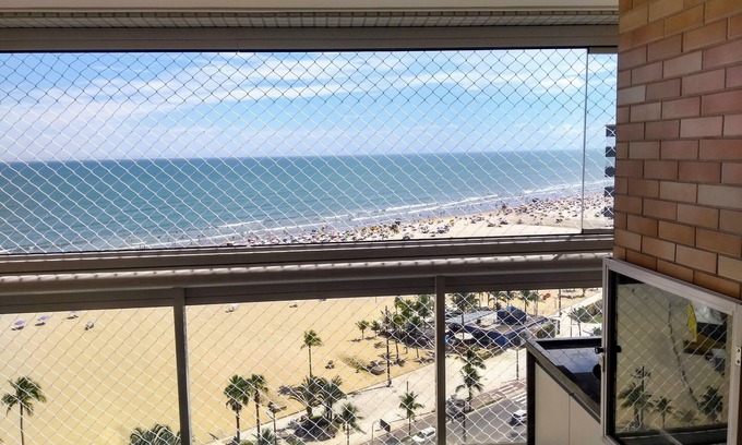Guilhermina Apartamento | 118 - Seafront apartment, barbecue + Wi-Fi + swimming pool!