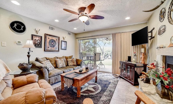 Canyon Lake Apartamento | 1185 Parkview Dr Unit 22