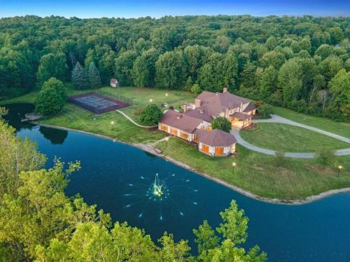 Medina Casa | 12,700 sf 8 Room Mansion on 18 acres