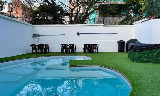 Medellin Villa | 12 bedroom Villa (Heated pool) Bachelor Friendly, El poblado.