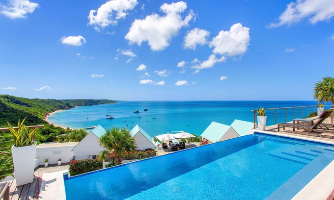 The Valley Villa | 12 BR Neighboring Villas W/ Views & Concierge