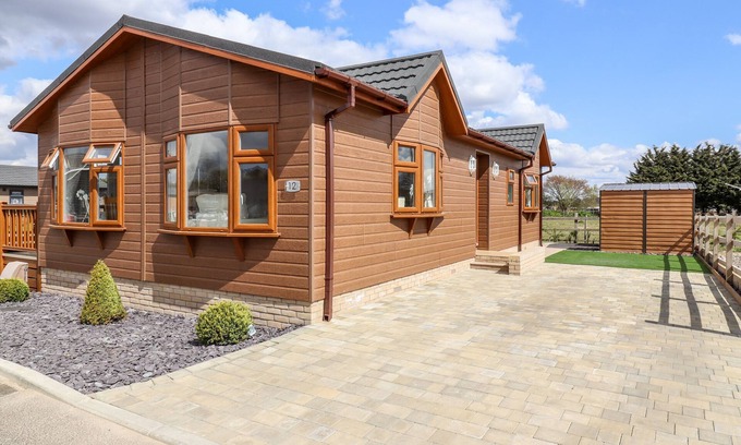Martlesham Heath Cabaña | 12 BUCKLESHAM PARK, family friendly in Trimley St Martin