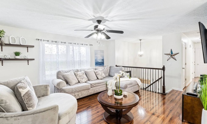 Orchard Grass Hills Casa | 12 Guest/Top Area /Families/Park
