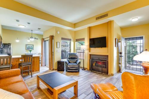Gatewood Pointe Townhomes Casa | 12 Mi to Dtwn Tucson Tranquil Townhome with Office