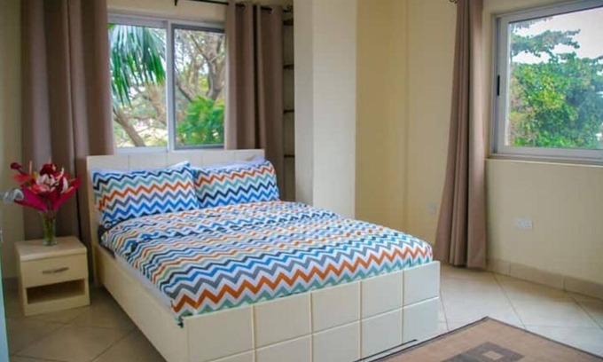 Kokomlemle Apartamento | 12 Minutes from Osu Oxford Street 2BDR apartment/2.5 Bathrooms