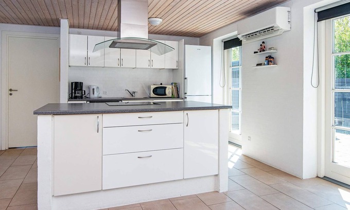 Øby Casa | 12 person holiday home in Ulfborg