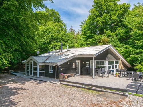 Fjellerup Strand Casa | 12 person holiday home in Glesborg