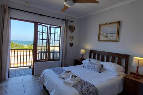 Port Alfred Apartamento | 12 Settler Sands Beachfront cottage with sea view