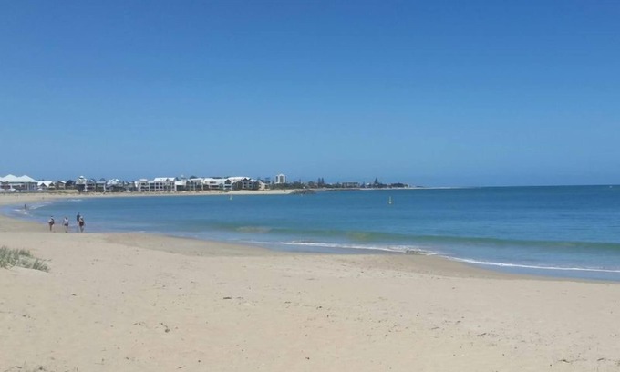 Mandurah Casa | Ciudad Playa 100 mtrs / GRANDES GRUPOS
