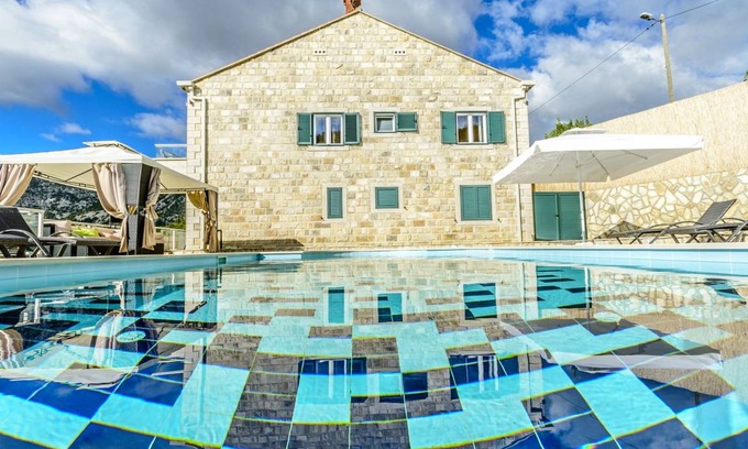 Dubravka Villa | 120 m² Villa ∙ 6 habitaciones ∙ 14 huéspedes