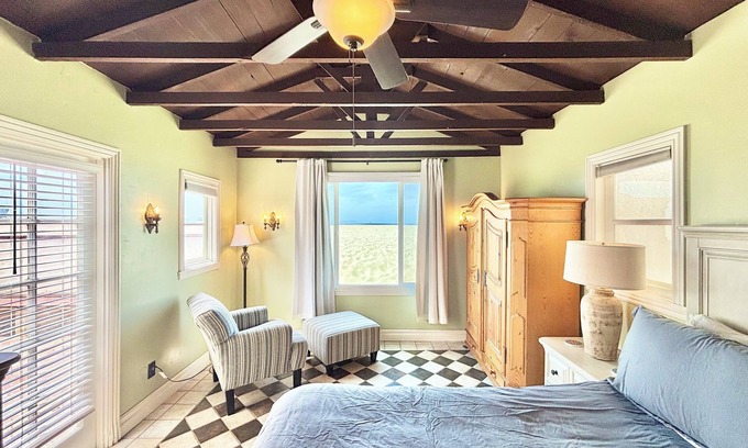 Silver Strand Casa | 1205O Spanish Beach Bungalow Retreat