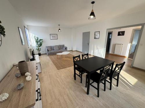 Meyzieu Apartamento | 120m T4 terrasse et parking - Stade-Eurexpo-Lyon