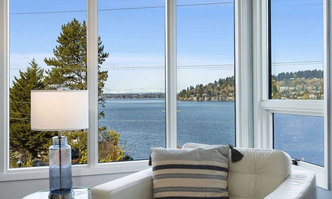 Kennydale Apartamento | 124 -Relaxing Lakeside Haven