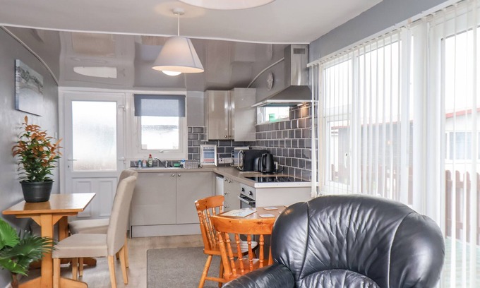 Bridlington Cabaña | 126 Seaside Getaway
