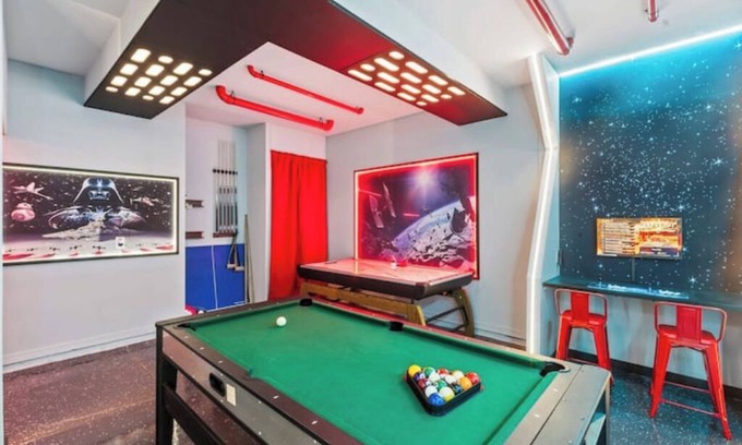 Legacy Park Casa | 12PPL Luxury Disney Retreat Game Room Pool