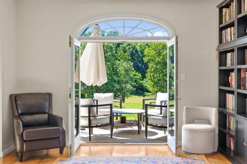 Augusta Casa | 13-Acre Private Estate, Private Lake, Private Golf Range, Private Forest & Hiking Trails